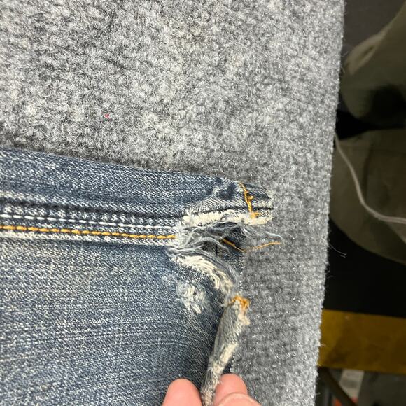 Songs of Freedom Jeans Mens Size 34 Blue Distressed Straight Leg Casual Denim - Picture 12 of 14